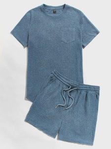 t-shirt-pant